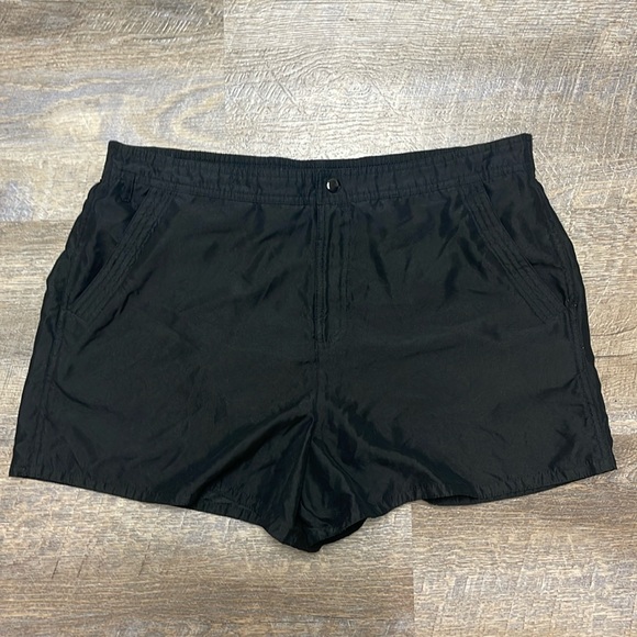 Croft & Barrow Black Shorts - Picture 1 of 3